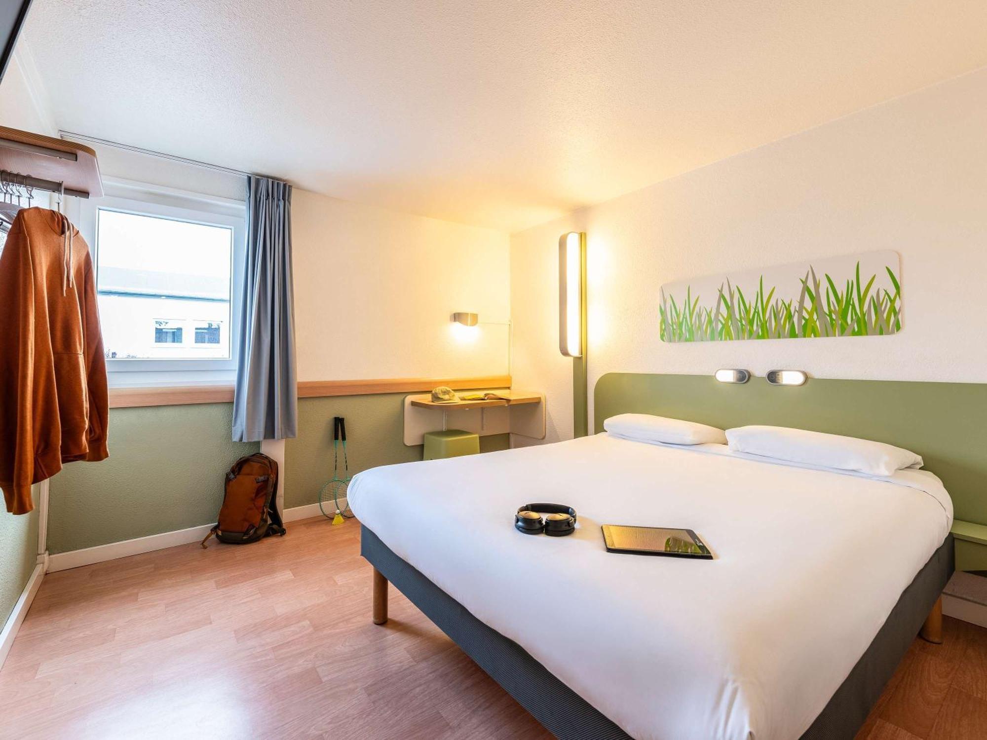 Ibis Budget Villefranche Limas Eksteriør bilde