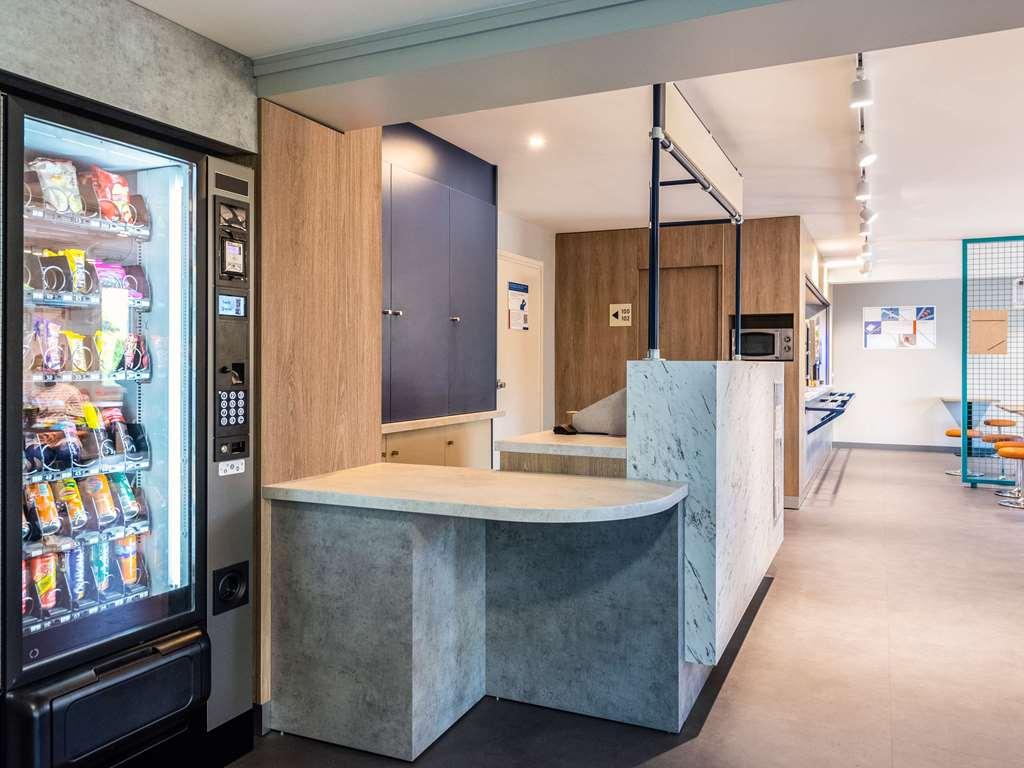 Ibis Budget Villefranche Limas Eksteriør bilde