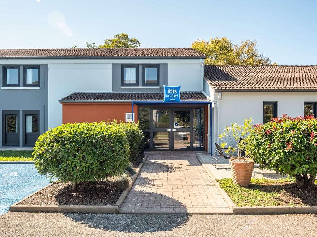 Ibis Budget Villefranche Limas Eksteriør bilde